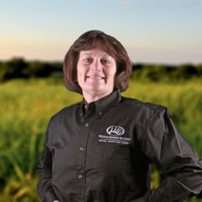 new_agent_pic_meredith_mckinney_black_shirt-ca1ca7e226dae3b37617a98b34fd9894